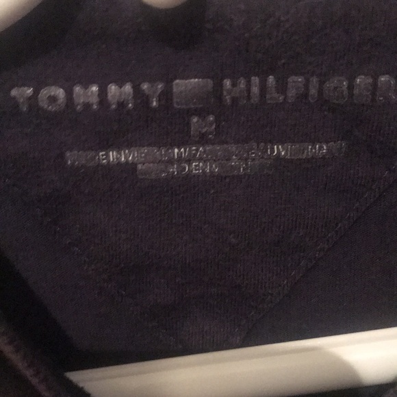 Tommy Hilfiger Super Soft Thick light black tee w/ cream inner collar - Picture 5 of 6